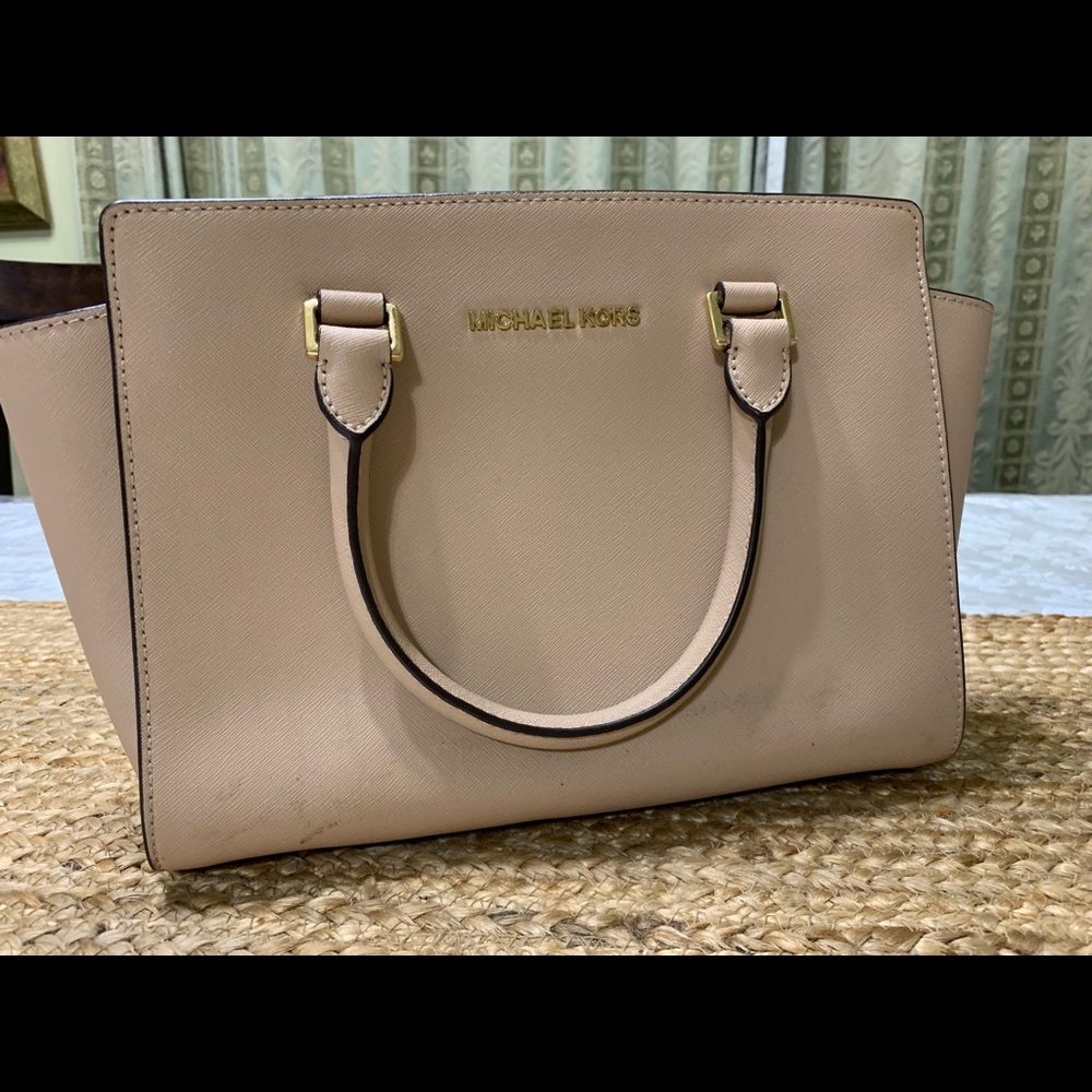 Michael Kors crossbody/handbag